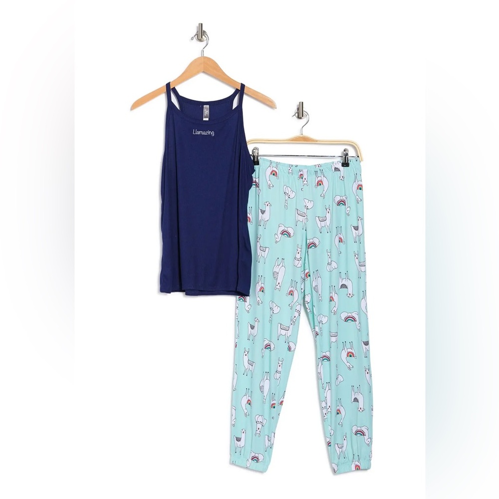 PJ Couture Two Piece Lama Pajama set, Size M